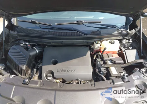 2018 Chevrolet Traverse Premier z USA, uszkodzony, nr VIN 1GNEVJKW9JJ158662